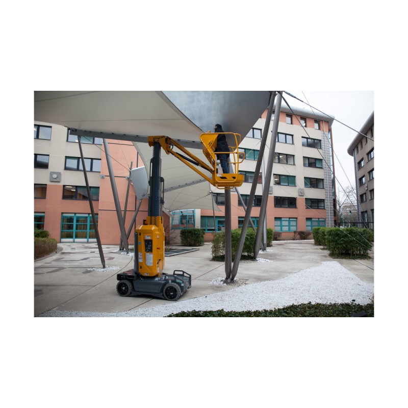 STAR 10 – kompakt elektrisk personløfter med jib for økt rekkevidde