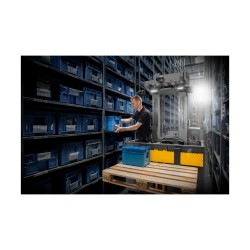 Høytløftende plukktruck EKS 2 | Jungheinrich