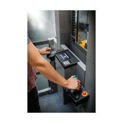 Høytløftende plukktruck EKS 2 | Jungheinrich