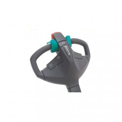 Ledehendelen som er lavt monterte på EJE 116 sørger for trygg manøvrering