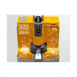 Kroppen til en gul Jungheinrich EJE 116 palletruck