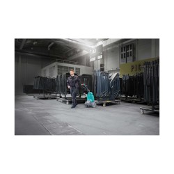 Ameise TTE 1.0 trekktruck i bruk på lager med vogn