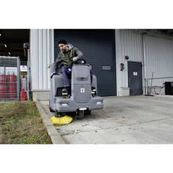 Kärcher feiemaskin med oppsug | KM 100/120 R G