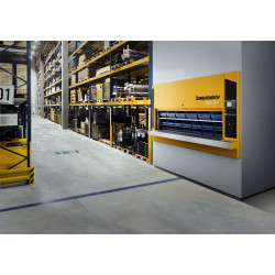 Jungheinrich paternosterheis på lageret