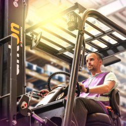 AntOn CBH 2.0 Komfort elektrisk gaffeltruck 2000 kg | Jungheinrich