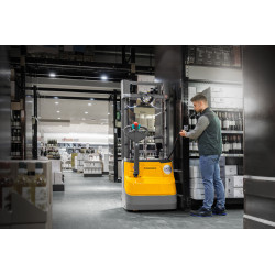 Jungheinrich EJC 010i – Elektrisk pallestabler med løft opptil 3,6 m