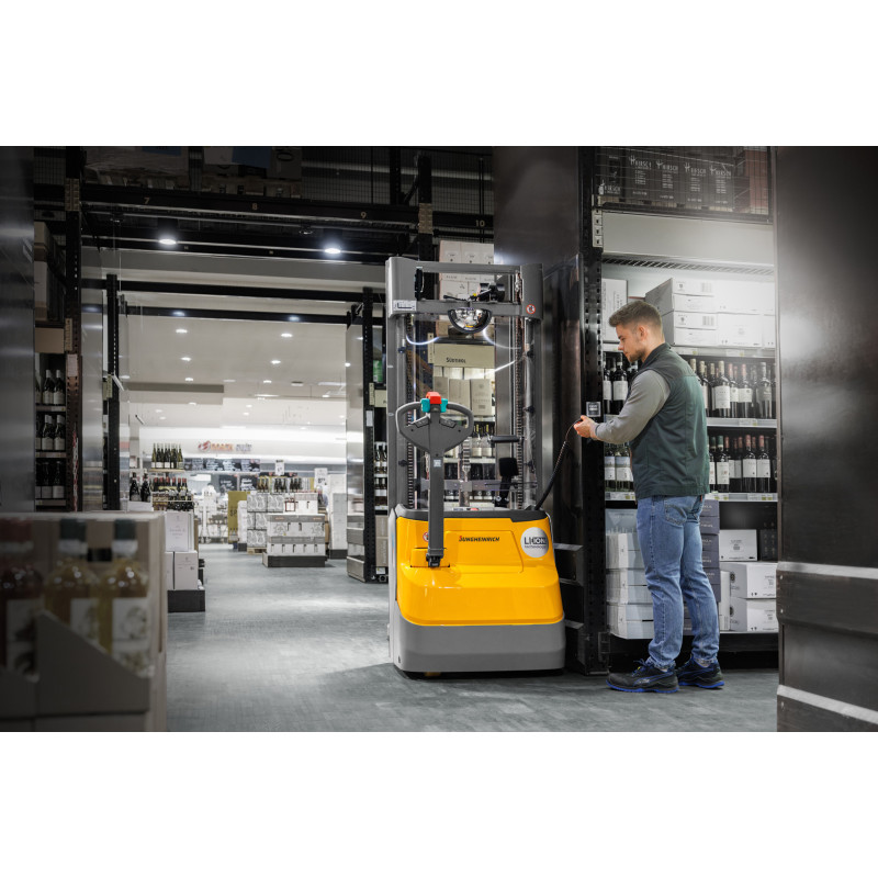 Jungheinrich EJC 010i – Elektrisk pallestabler med løft opptil 3,6 m