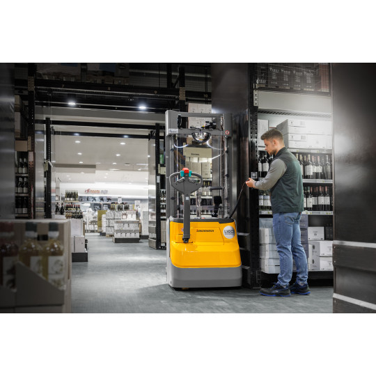 Jungheinrich EJC 010i – Elektrisk pallestabler med løft opptil 3,6 m