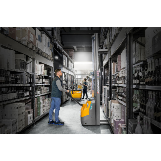 Jungheinrich EJC 010i – Elektrisk pallestabler med løft opptil 3,6 m